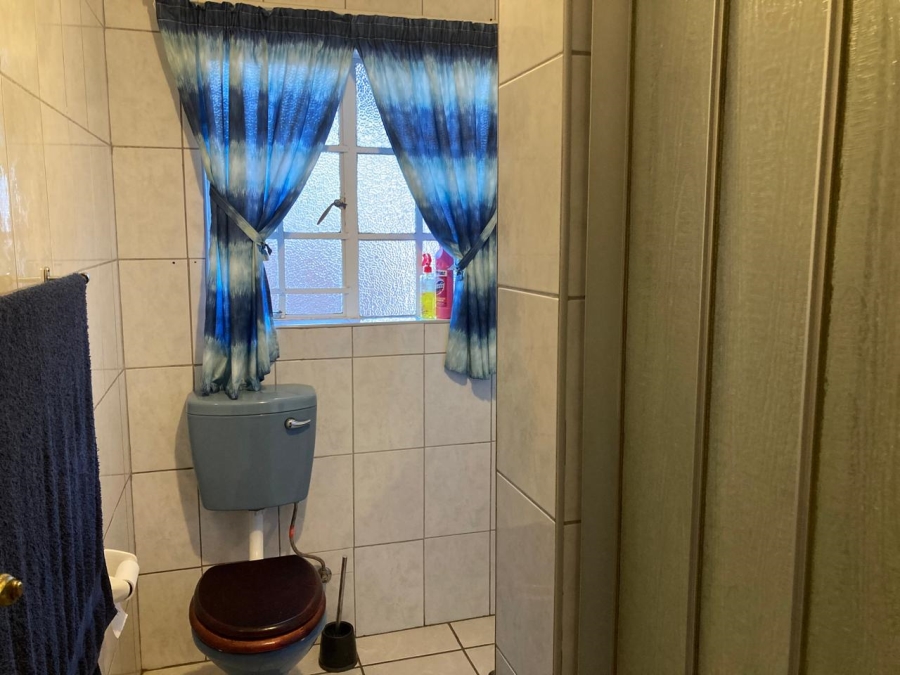 3 Bedroom Property for Sale in Geelhoutpark North West